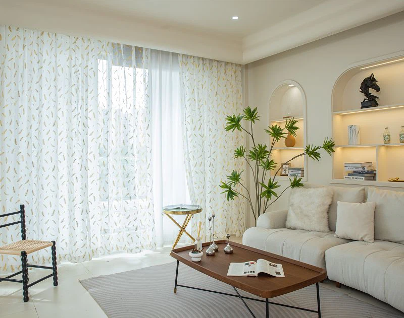 Tela Doli FabricWindow com penas e folha de ouro