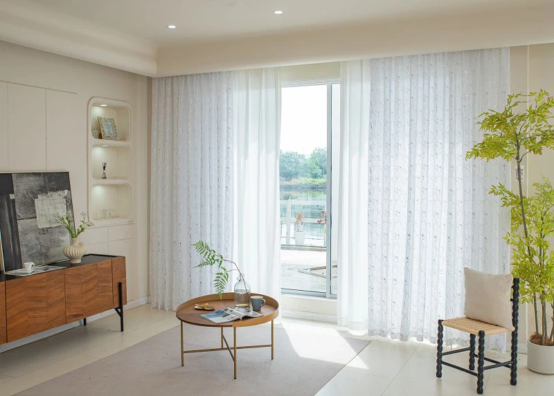 Tela Doli FabricWindow com padrão de mármore de folha de prata