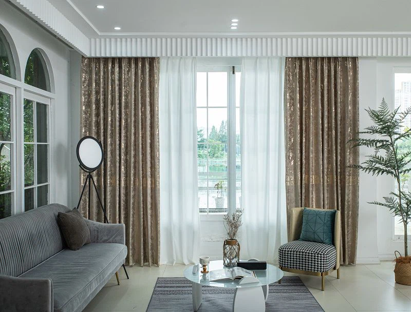 Cortina de veludo holandês com padrão de penas e folha de ouro